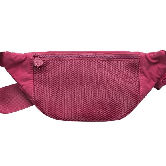 Steve Madden Pink Alice in Wonderland Belt Bag - Picture 6 of 9